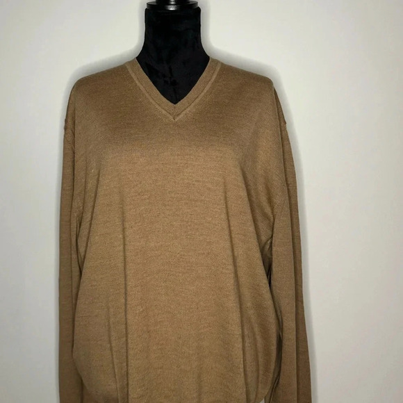 NWOT Saks Fifth Avenue Men’s Merino Wool Sweater - Picture 5 of 15
